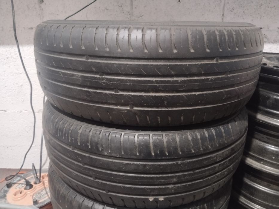 Продам диски на 15 и шины