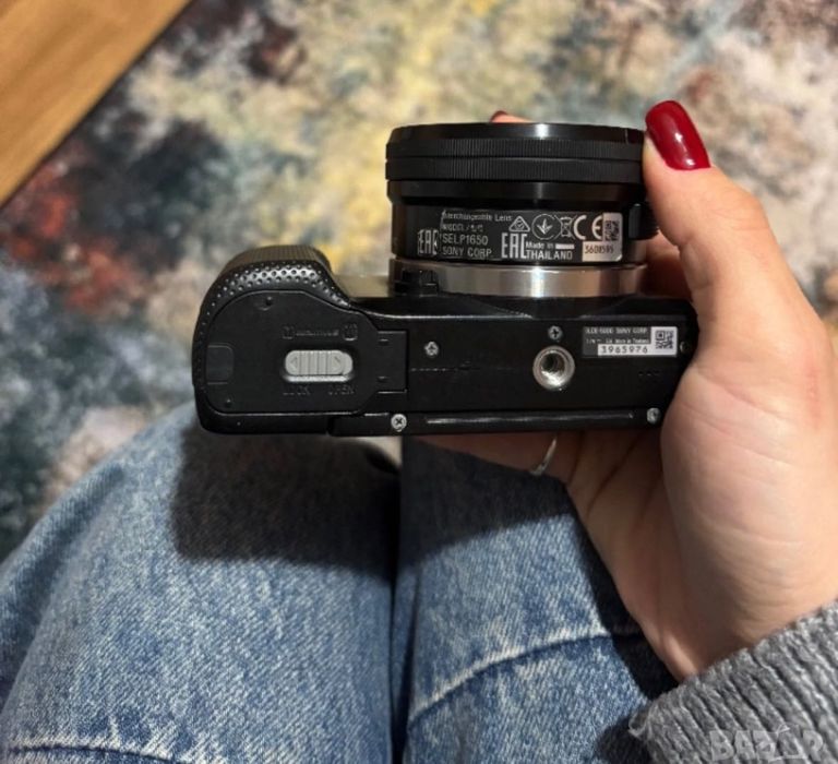 Фотоапарат Sony a5000 – по-добра алтернатива на Canon G7X