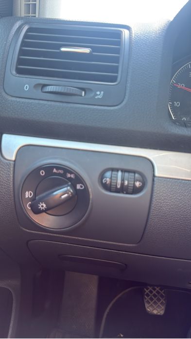 VOLKSWAGEN Golf 2009 — imagine 3