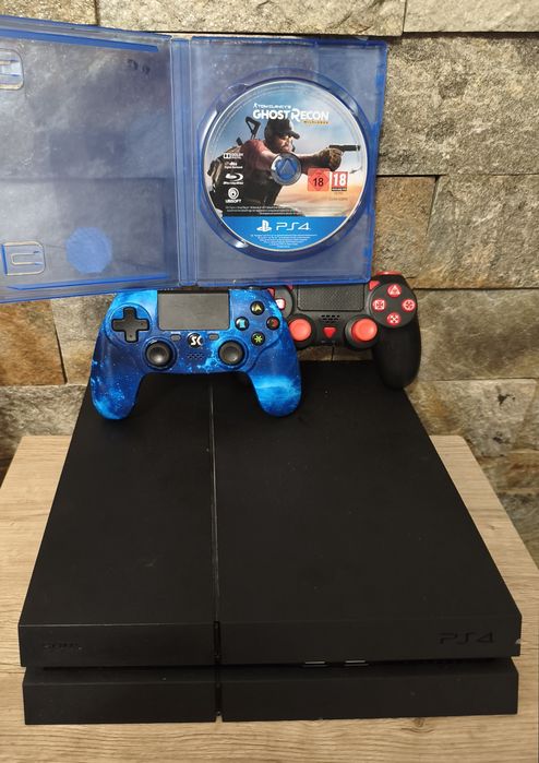 PlayStation 4 / Ps4 Phat Sony 500 GB HDD cu +20 de jocuri + 2 Manete Wireless + 1 Joc pe CD Cadou + Accesorii Incluse