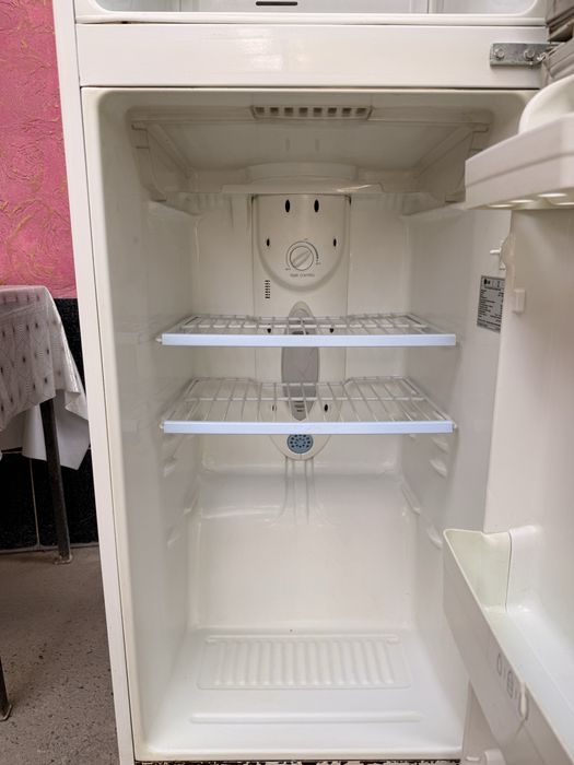 Продам Б/у холодильник
