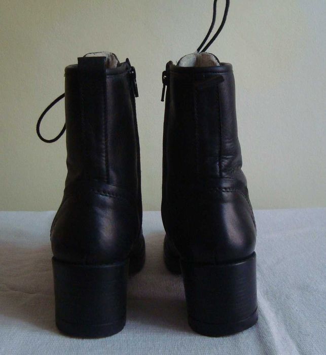 Botine Bull Boxer cu fermoar, piele naturala, marimea 41.