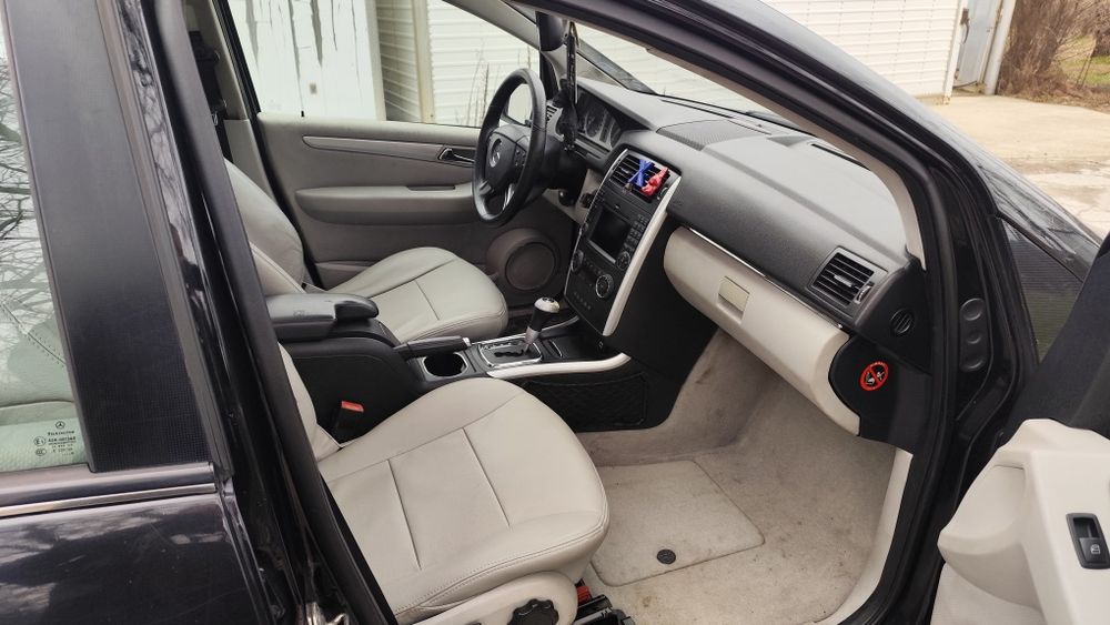 Mersedes B класа 2,0CDI автомат на части