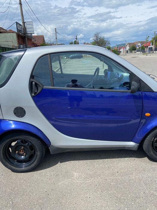 Vând Smart Fortwo