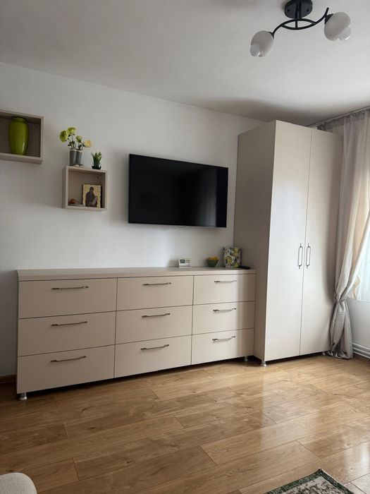 Închiriere garsoniera