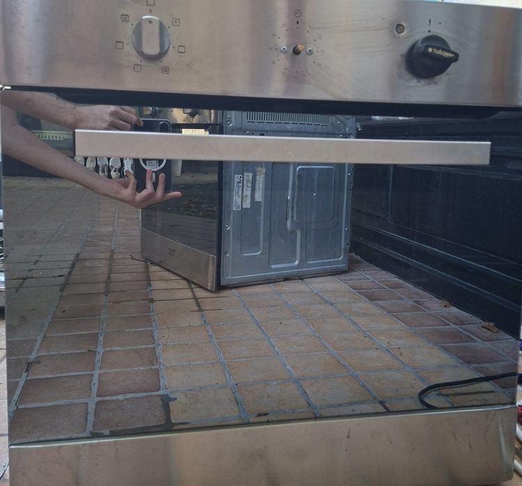 Сотаман Продаю Ariston Hotpoint духовой шкаф  електр и газда хам ишлид