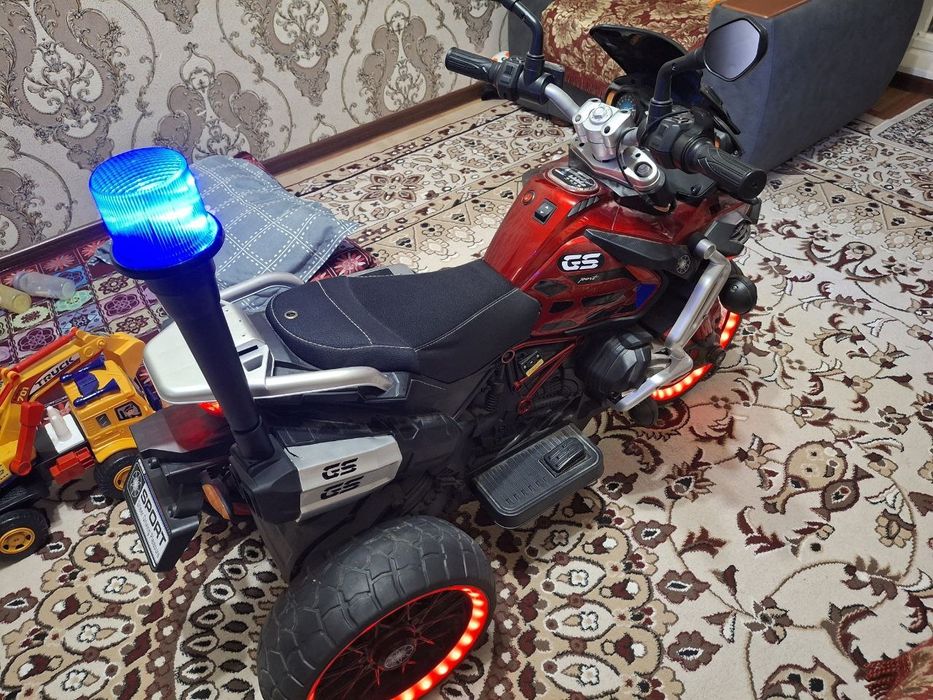 Мотоцикл детский  состояние новое продажа срочно.