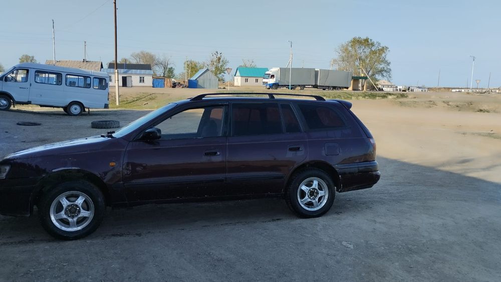 продам Toyota caldina