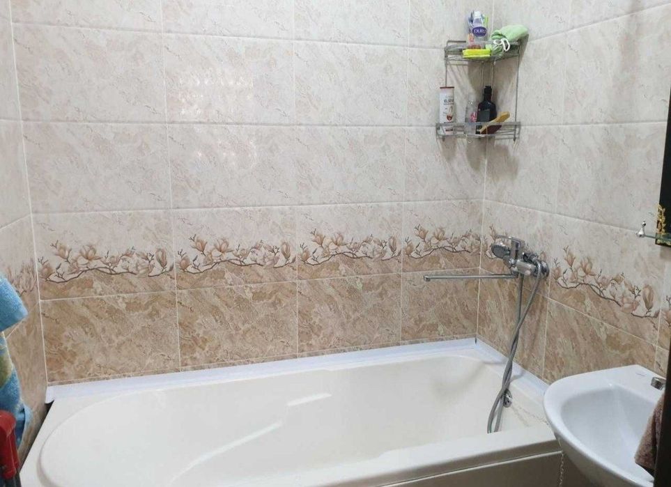 Pasportniy stol tomonda 2 xonali uy sotiladi