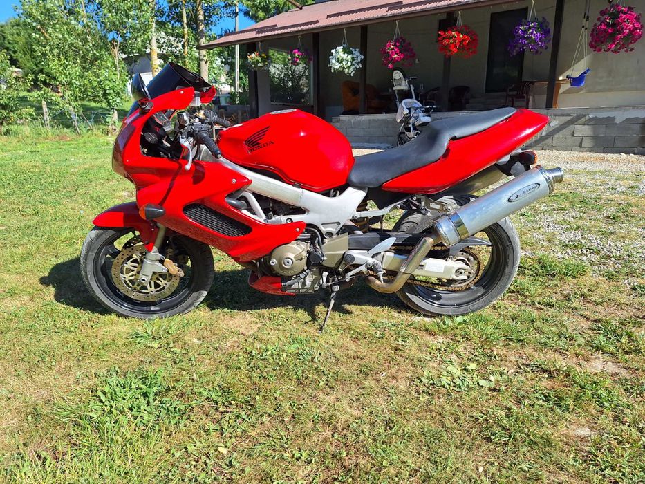 Motocicleta de strada