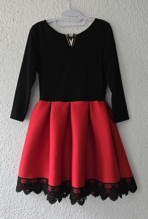 Дамска рокля размер М-Л