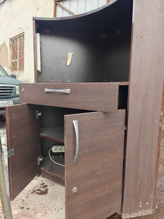 Угловая тумба / шкаф с ящиком и полками