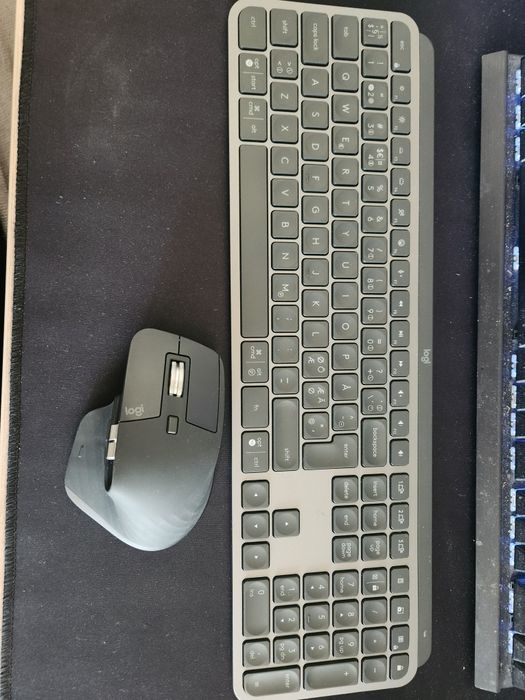Kit mouse si tastatura logitech MX Master