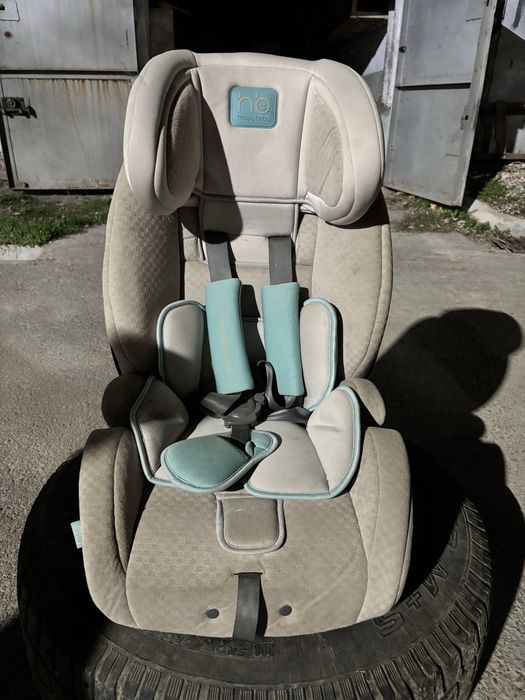 Хорошее десткое кресло