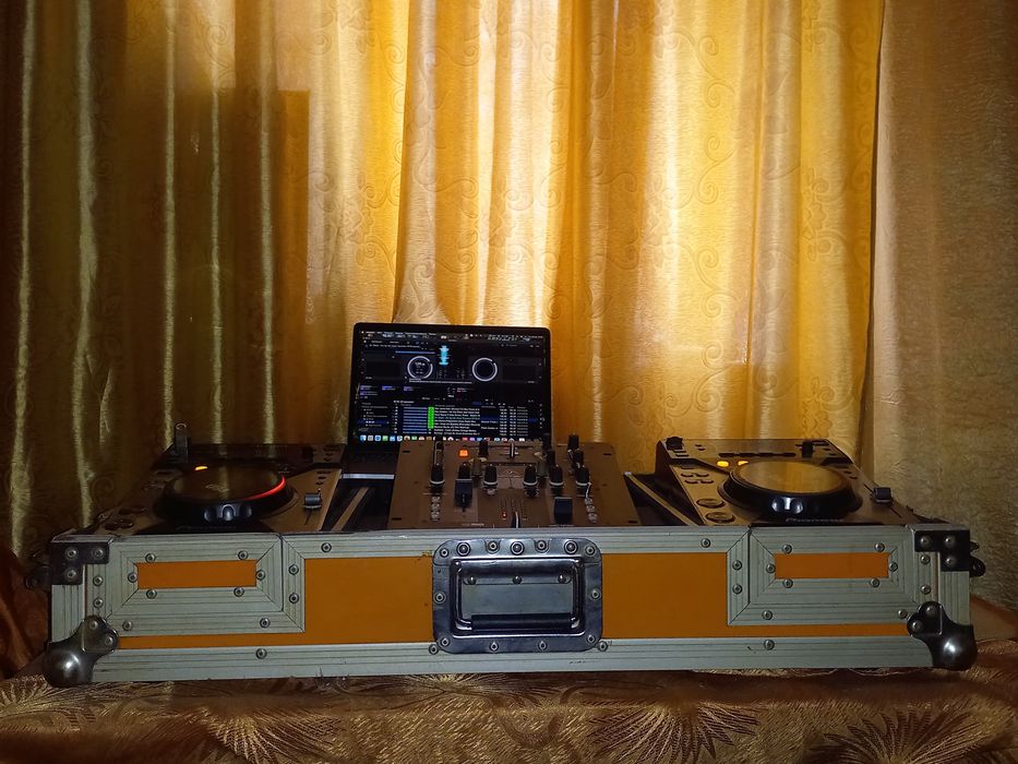 Dj комплект Pioneer CDJ-400 . проигрывателей