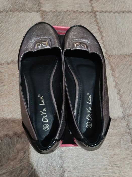 Продается женская обувь