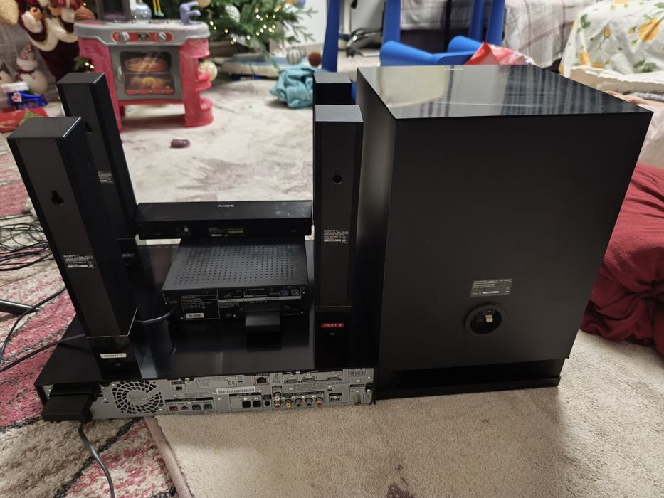 BDV-E970W Sistem Home Cinema 5.1 cu Blu-ray 3D™ (