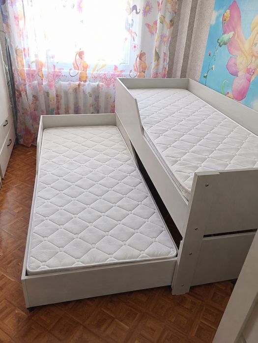 Продам двухъярусную кровать