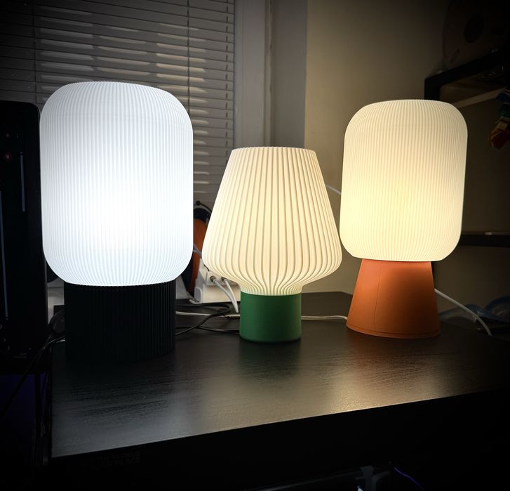 Настолна лампа „Ribbed Minimal“