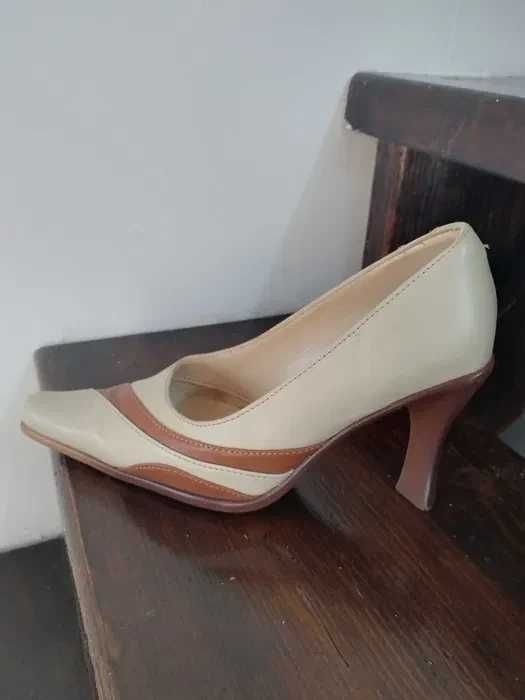 Pantofi piele noi
