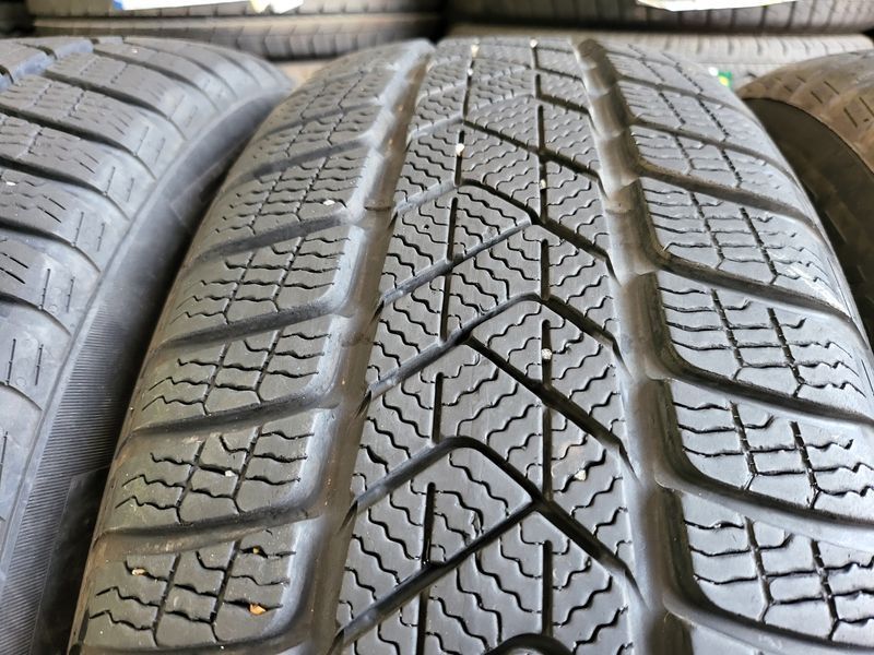 225/60/18 PIRELLI 4бр