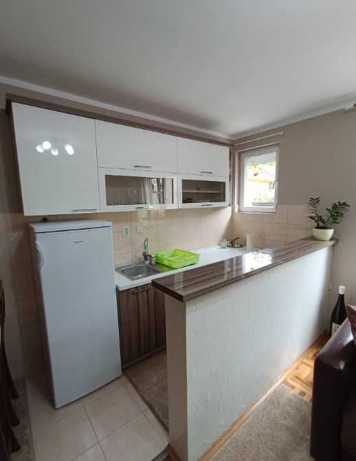 Дава се под наем Едностаен апартамент в Пловдив, Мараша - 35 кв.м за 168.3 € - Снимка #2