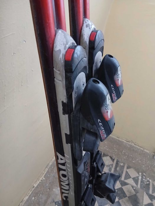 Schiuri Atomic de alpin, lungime 170 cm