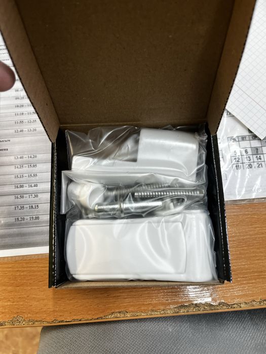 Петли для пластивовый двери