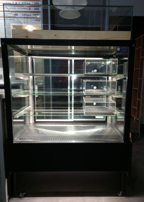 Витрина кондитерская премиум.