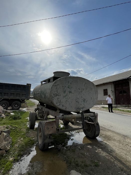 Ichimlik suvi bochkalari