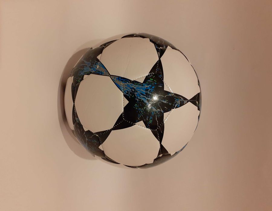 ПОДАРЪК 2ра топка Детски Екип Ансу Фати Барселона/Шапка/Калци /Топка