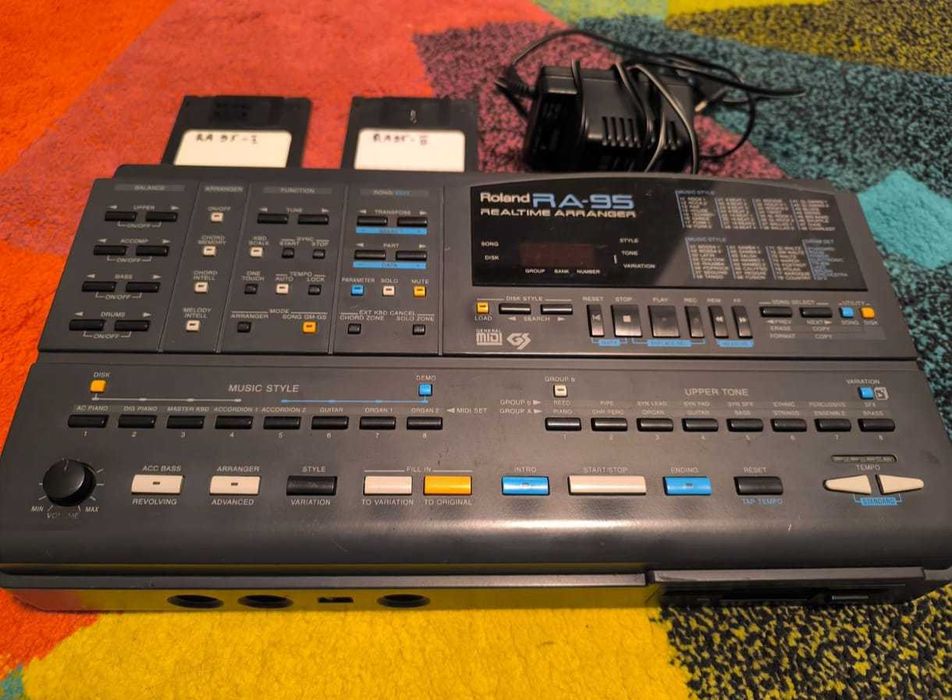 Set Groovebox-uri Vintage: Roland MC-505, MC-303, RA-95 & Yamaha RM1X