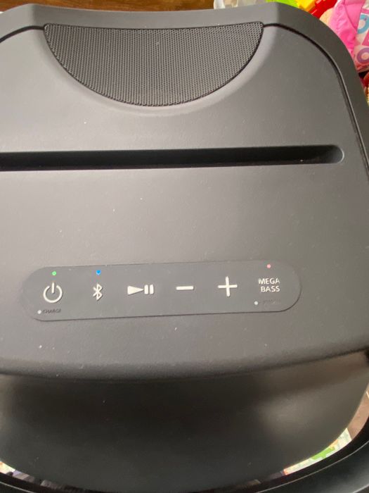 Продавам блутут колона SRS XP700