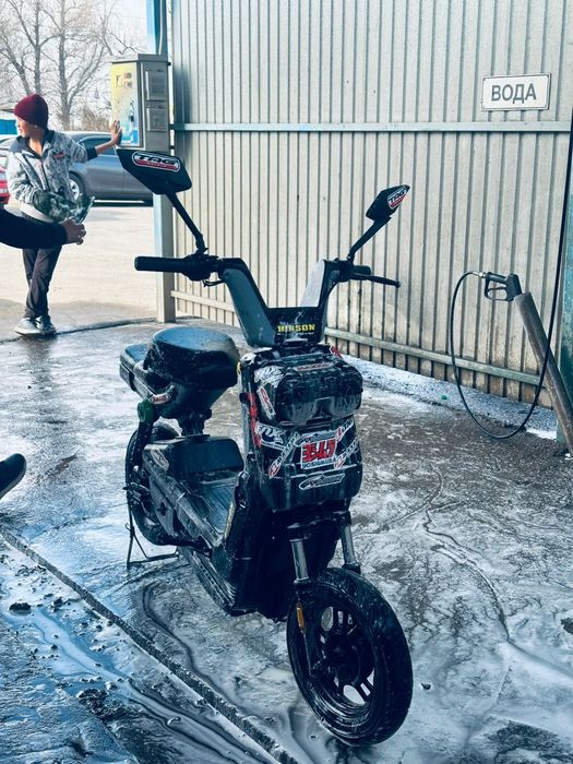 Электронный скутер танк 108