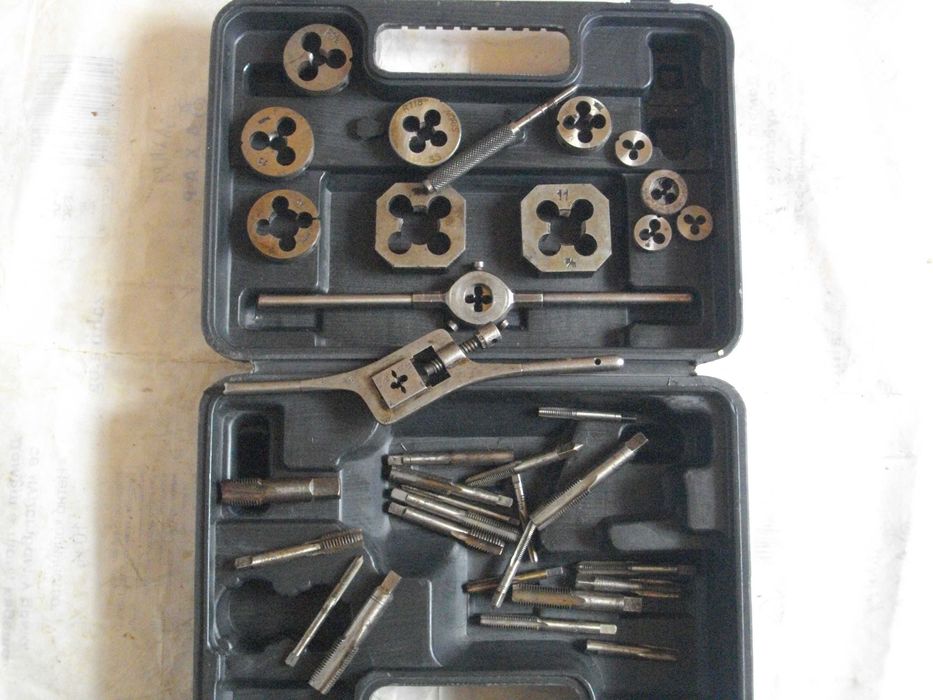 Немски Комплект Метчици Плашки За Резби IKON 30 бр/38бр Старо Качество