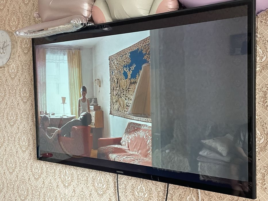 Телевизор LG 165 см