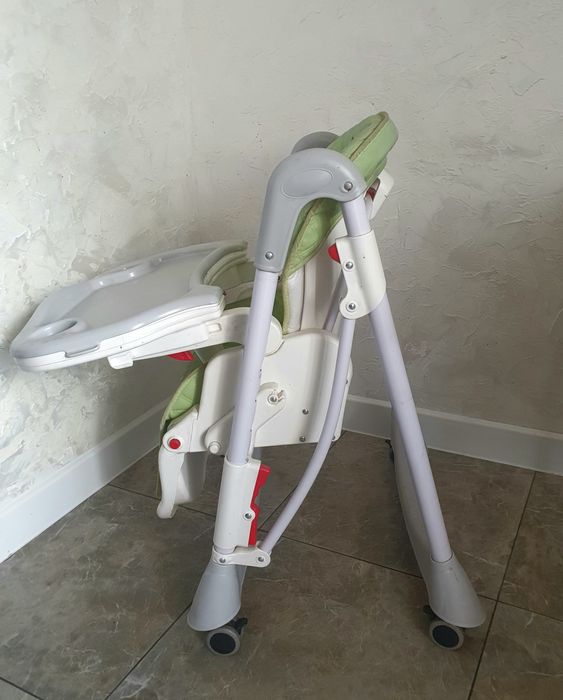 Детский стульчик для кормления