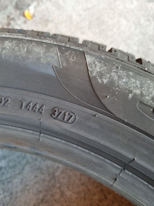 2 anvelope iarna NOI PIRELLI 295/45/20 DOT 2017 PRET PER BUCATA