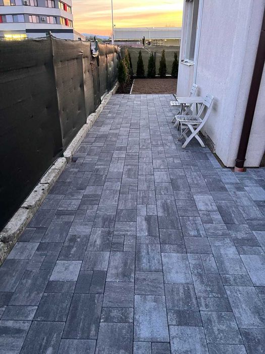 Închiriez apartament/spatiu birouri – 4 camere, parter, curte proprie