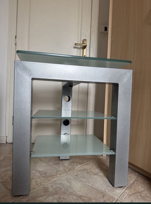 Бежов диван + масичка