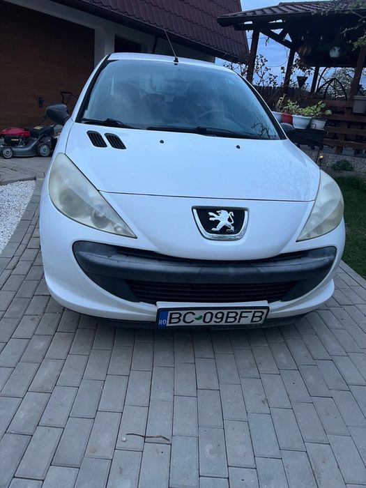 Peugeot  206+ 2011