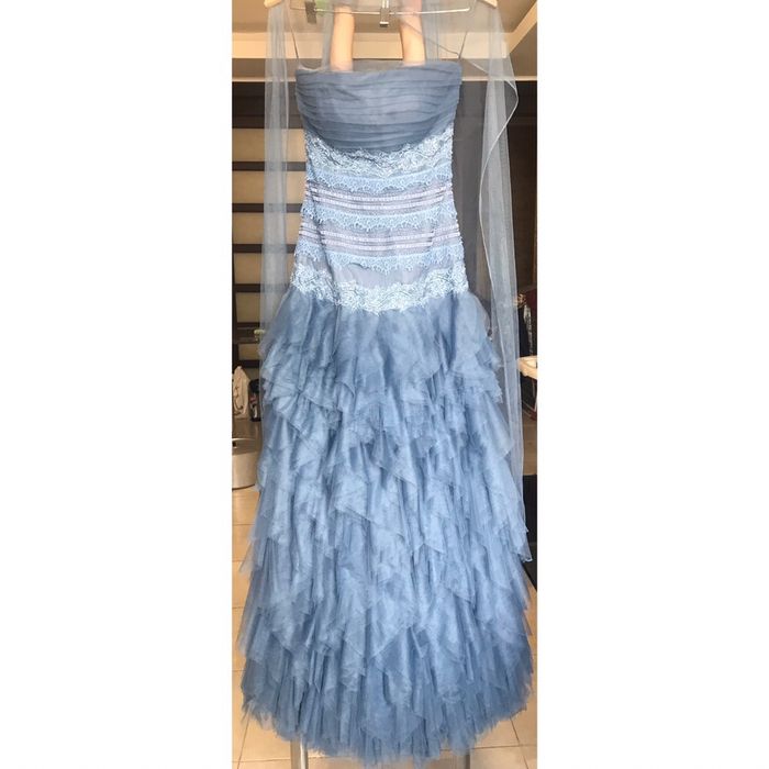 Продам брендовое платье