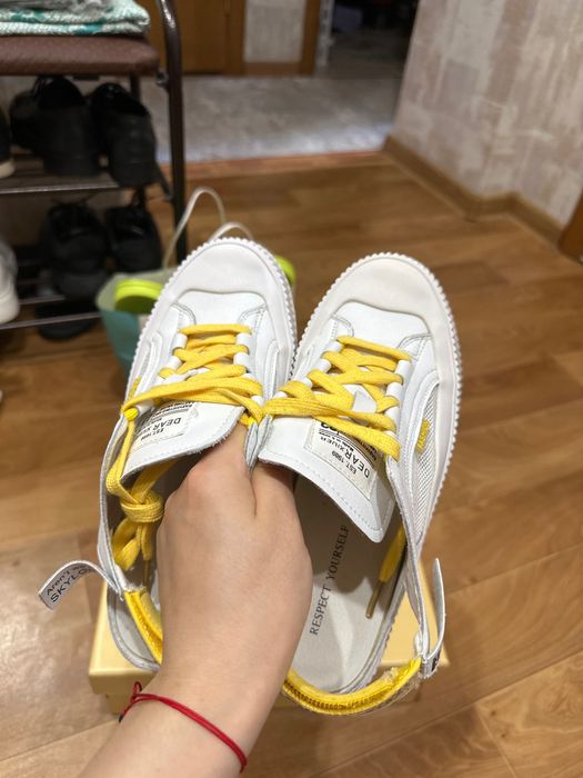 Продам кеды из натуральной кожи