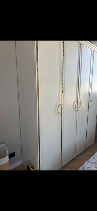 Продам шкаф в идеальном состоянии