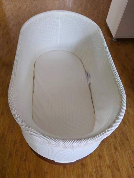 Pătuț legănat inteligent SNOO Happiest Baby – Stare impecabilă