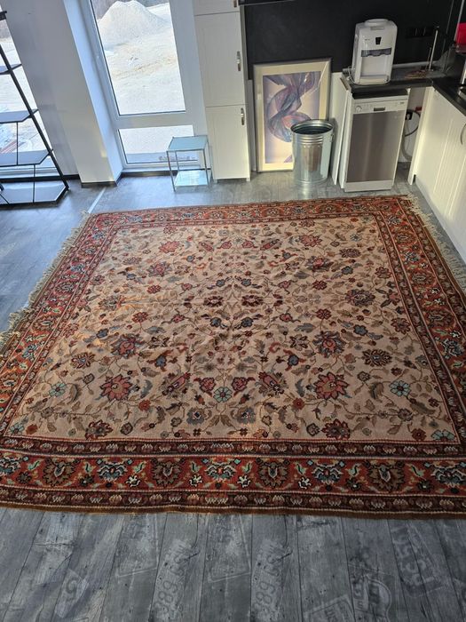 Котленски килим 1928 г дизайн Малинки