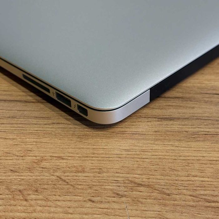 MacBook Air 13 2017 Intel Core i5 SSD 128GB RAM 8GB Silver | TrueGSM