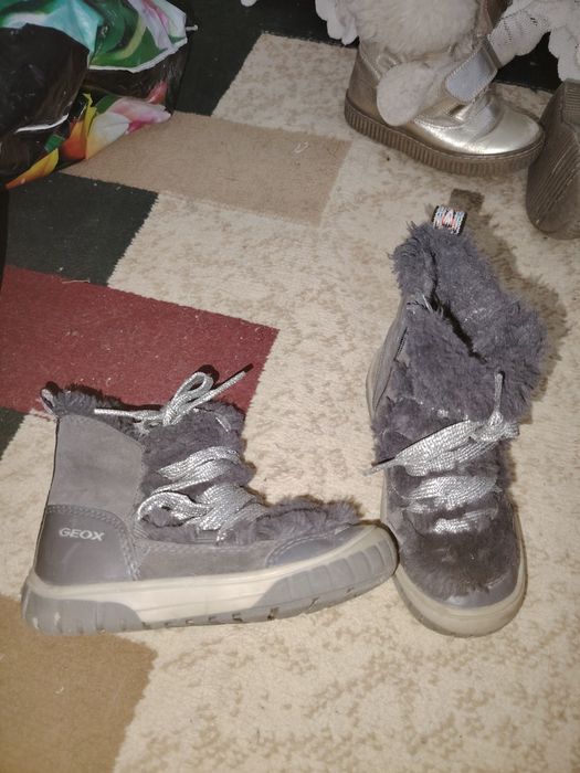 Продаётся детская зимняя одувь