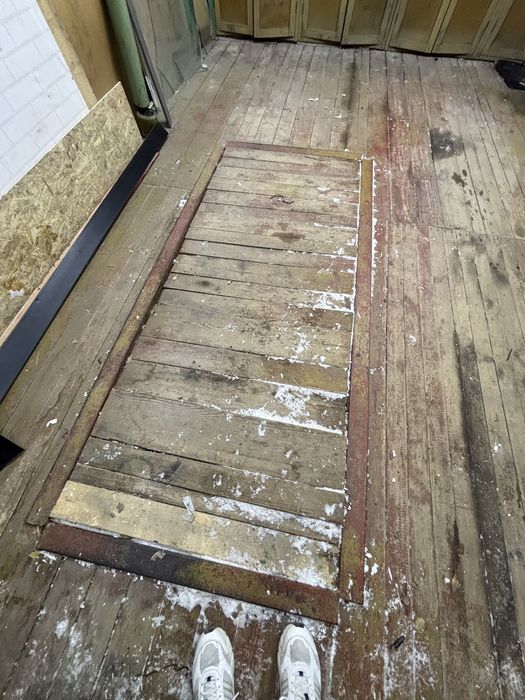 Сдам гараж в аренду центр