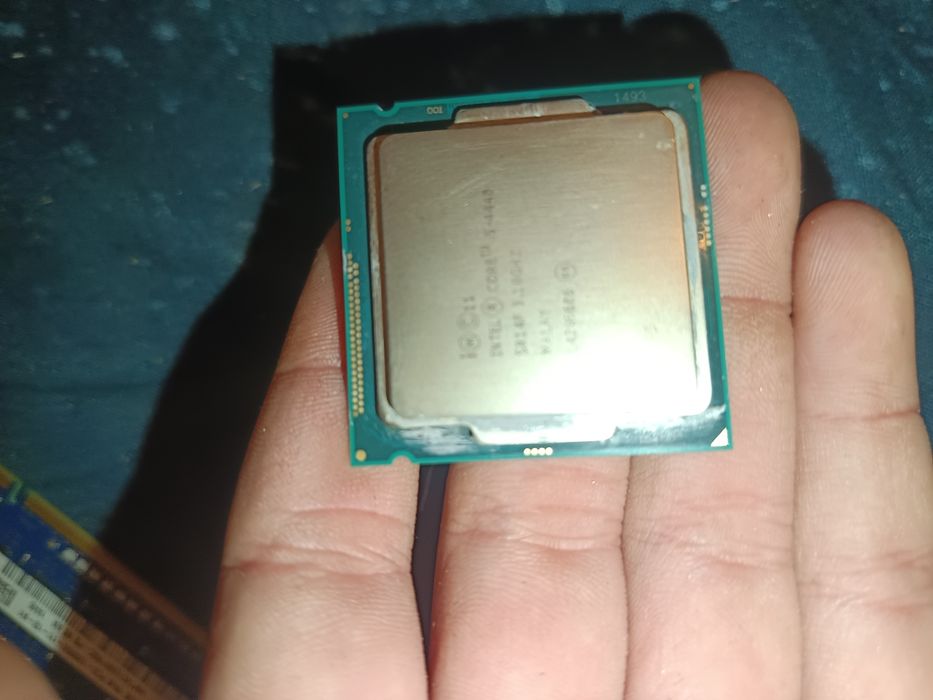Procesor i5-4440,8gb RAM ddr3 și cooler